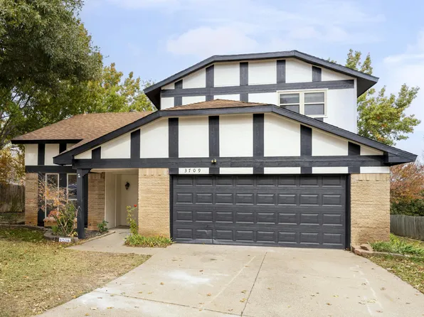 3709 Ravenhill Ln, Arlington, TX 76016