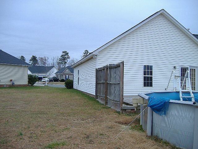 2nd image of 301 Dexter Pl
