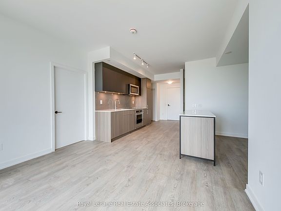 4th image of 220 Missinnihe Way #806