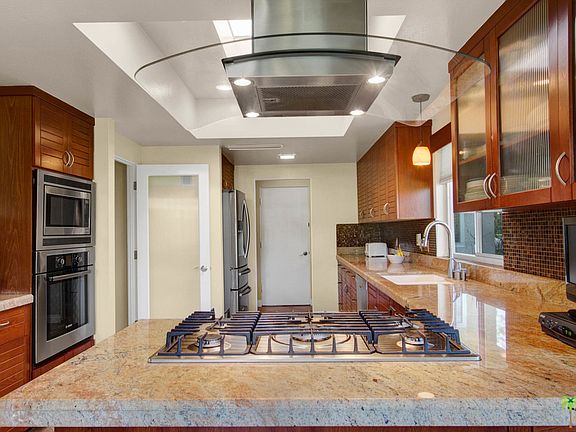 4th image of 1588 Bolero Cir