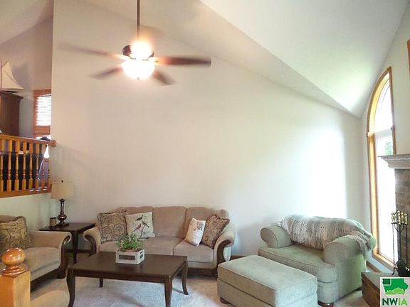 5th image of 4836 Singing Hills Blvd
