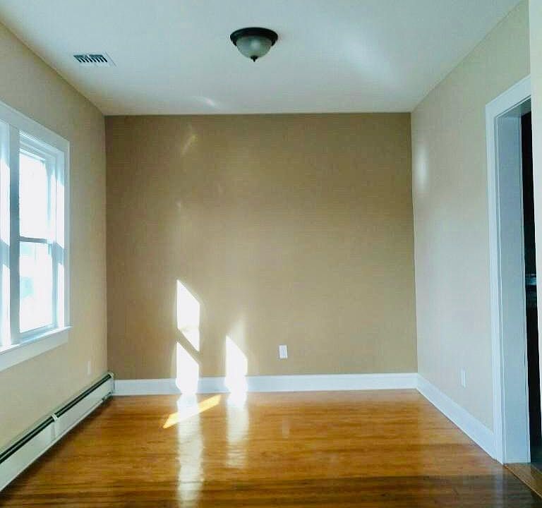 1st image of 129 Sportsmans Ave