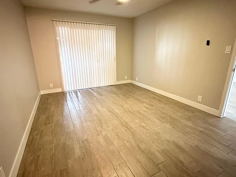 311 W Blackhawk Dr #6 — Photo 11