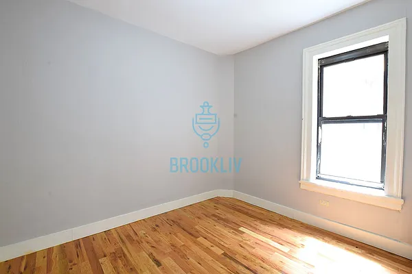 Rented by null | media 14