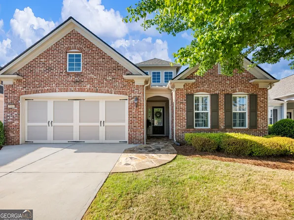 5916 Chimney Rock Dr, Hoschton, GA 30548