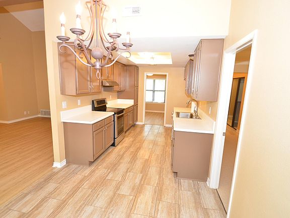 5th image of 2910 Abercorn Dr