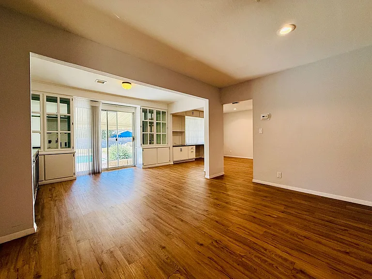 1208 Buehler Dr — Photo 19