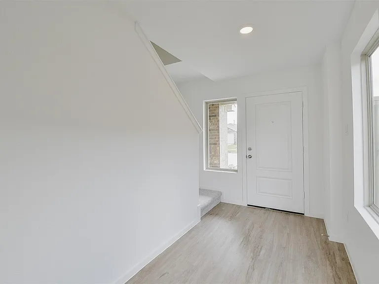 18566 Cepagatti Dr — Photo 4