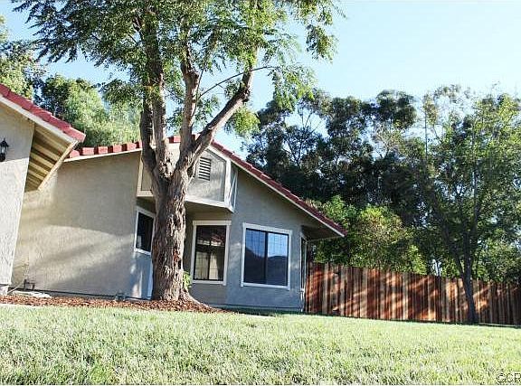 4th image of 28860 Kimberly Ave