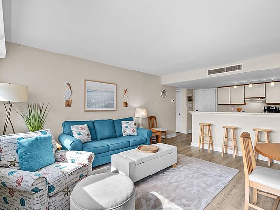 4th image of 5905 South Kings Hwy. #6114 D