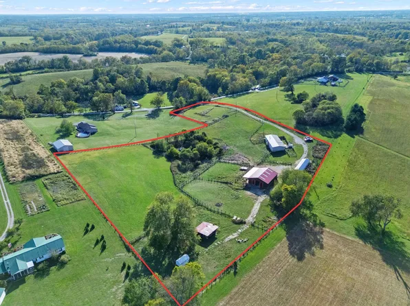 3003 N Middletown Rd, Paris, KY 40361