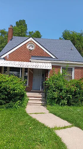 6844 Memorial Ave Photo 1