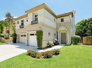 6104 Deerhill Rd, Oak Park, CA 91377