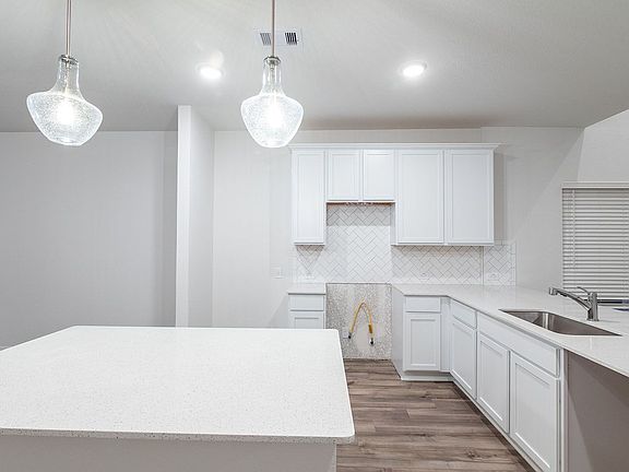 4th image of 15206 White Moss Dr