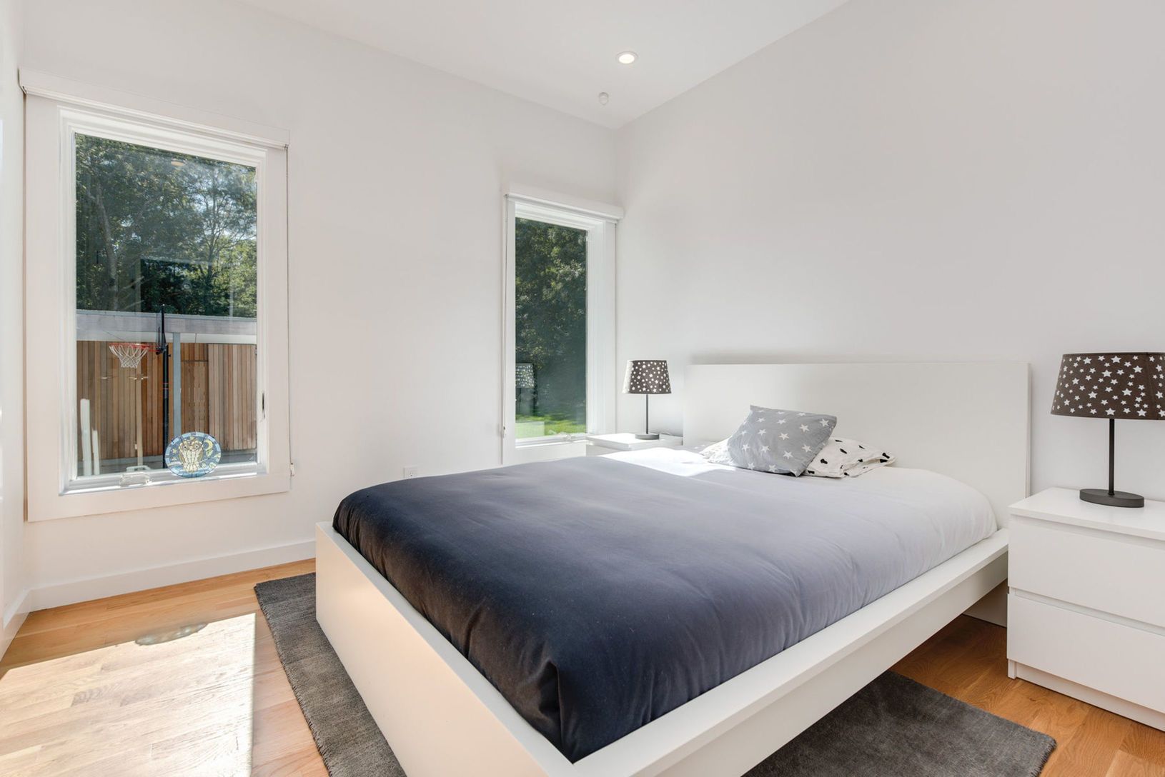  Bedroom 5 (Queen Bed; Main Floor)