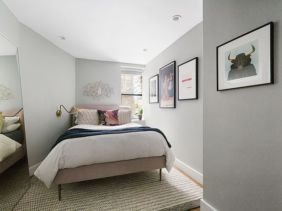 3rd image of 118 Suffolk St APT 1B