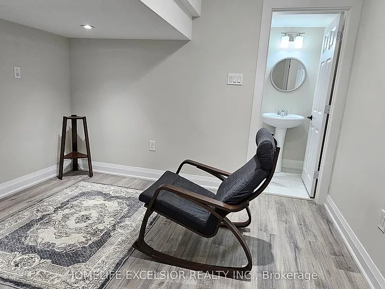 6 Fitzroy Ave #BASEMENT — Photo 7