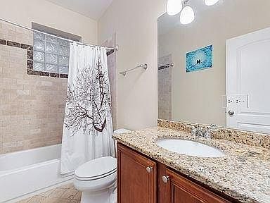 4th image of 5062 N Kimball Ave