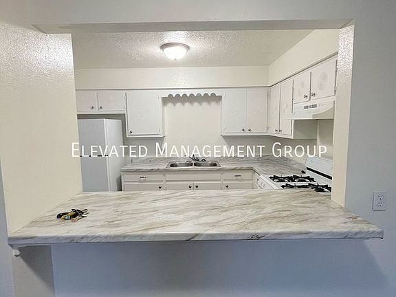 5th image of 565 59th St NW Unit 2