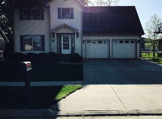 2227 N Columbia Ave, Seward, NE 68434