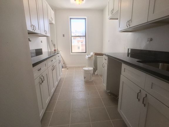 5th image of 121 Bennett Ave APT 46A