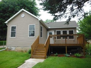 2127 1st St, Peru, IL 61354