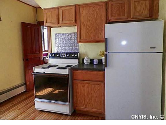 4th image of 106 Aubrey Ave