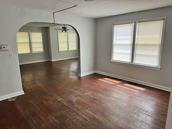 5th image of 852 Saint Clair St APT 1