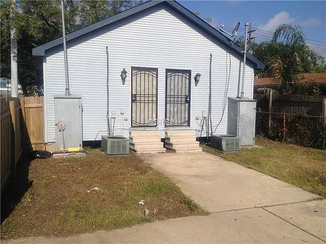 1st image of 3001-03 Touro St