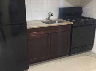 4879 37th St, Long Island City, NY 11101