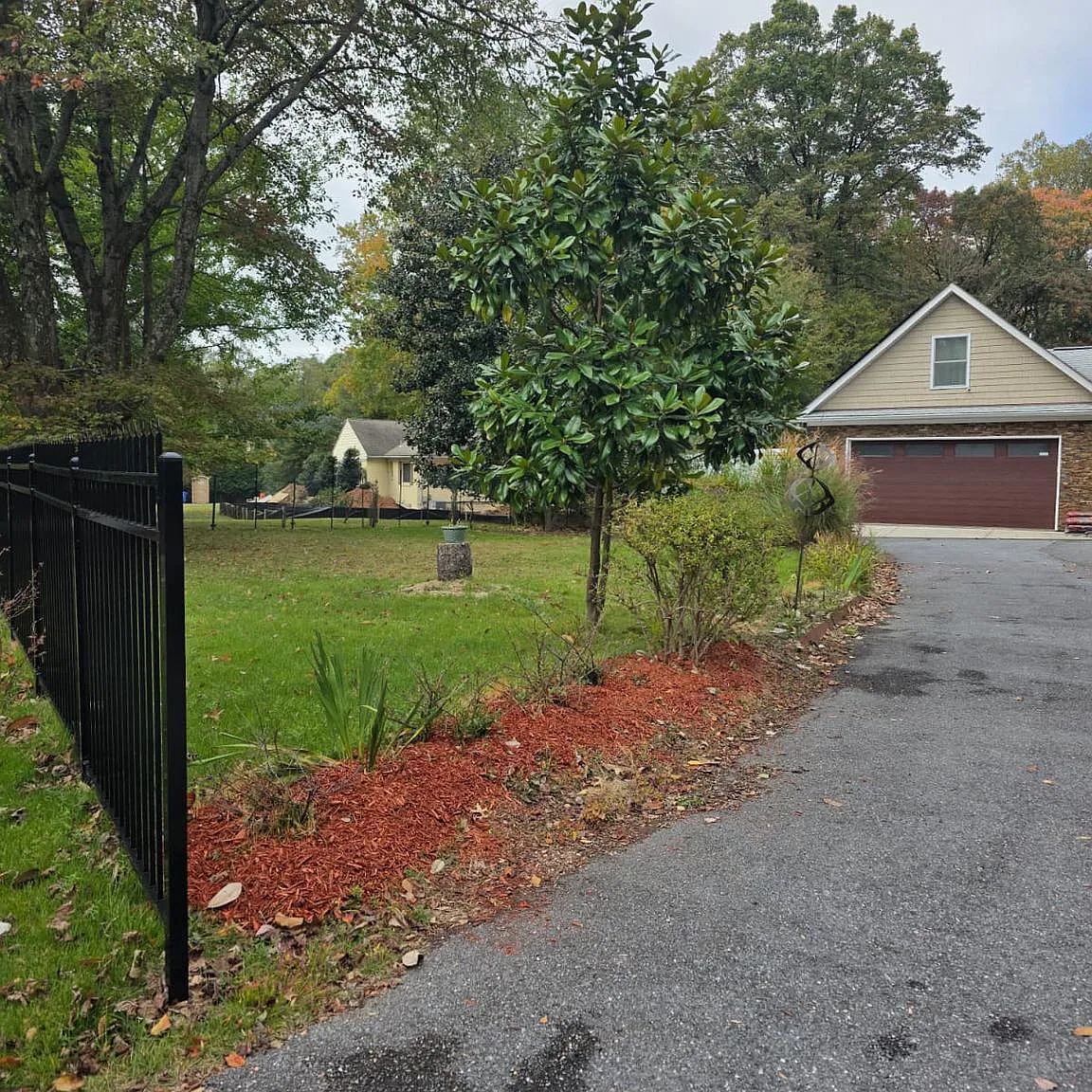 1 bed, 3927 sqft, $1,600 — Photo 1