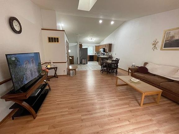 2nd image of 2105 Green Valley Dr