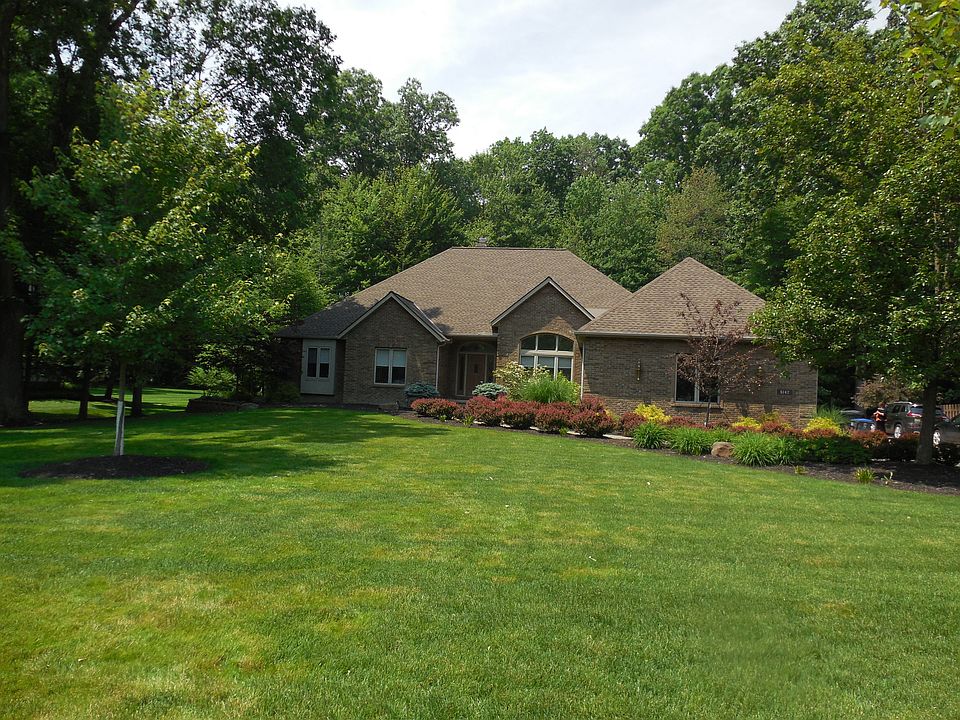 Brick Ranch, 3 Att. Garage,