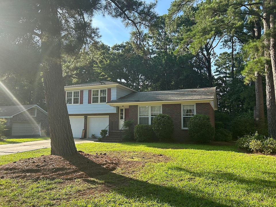 2nd image of 104 Three Iron Dr