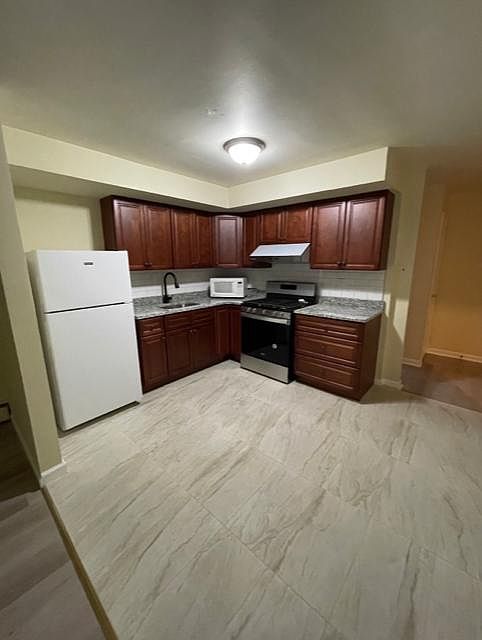 1st image of 4119 Longshore Ave #3