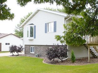 1213 10th Ave N, Onalaska, WI 54650