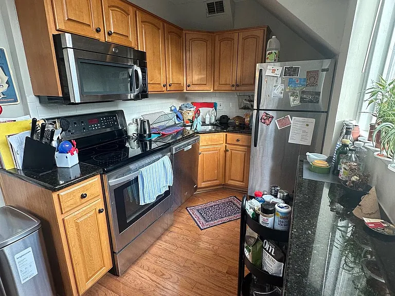 407 Cypress St #2F — Photo 4