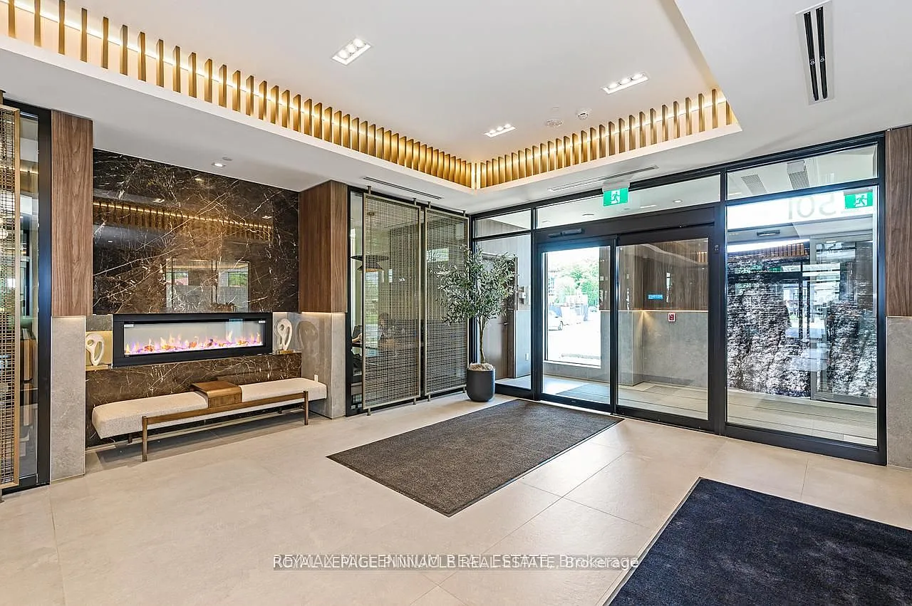 2 bed, $2,200 — Photo 4