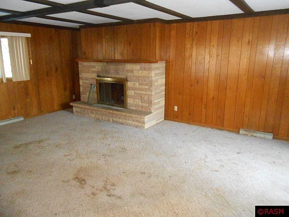 2nd image of 415 S Paffrath Ave