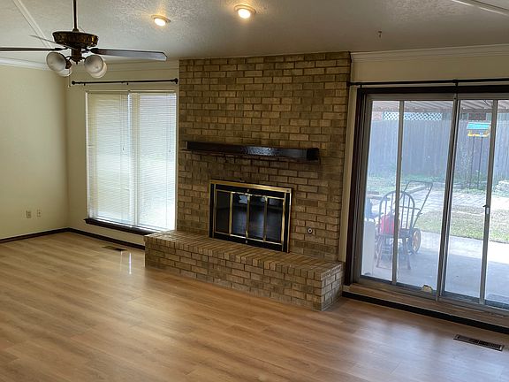5th image of 1314 Saint Mathews Dr