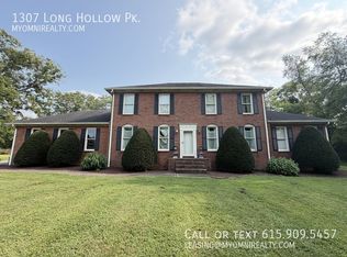 1307 Long Hollow Pike, Gallatin, TN 37066