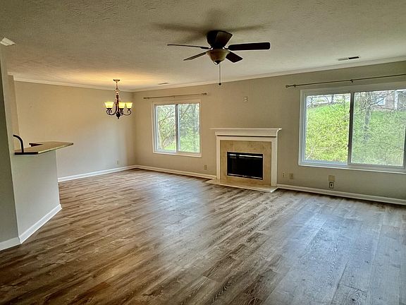 2nd image of 2123 Clareglen Ct Unit 204