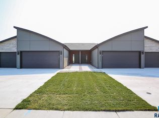 5501 W Vision Cir, Sioux Falls, SD 57107