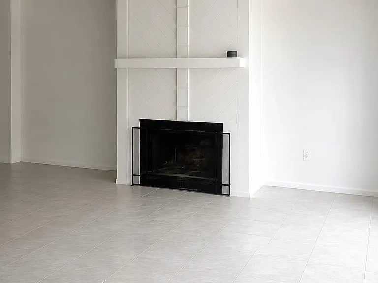 2103 Place Rebecca Ln #D5 — Photo 1