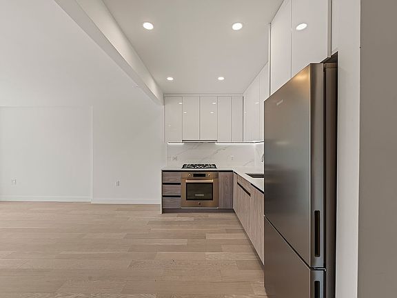 3rd image of 144-49 Northern Blvd #218
