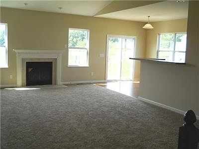 2nd image of 168 Mannaseh Dr E