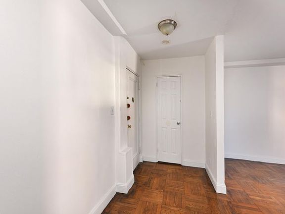 3rd image of 43 Amberson Ave APT H