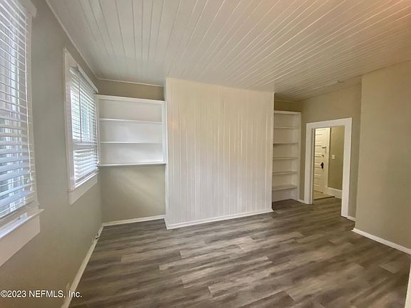 3rd image of 2743 Vernon Ter APT 6