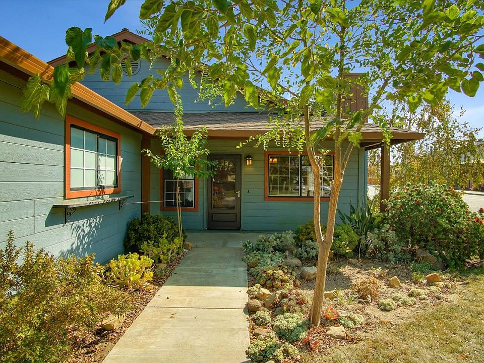 1st image of 2091 Highland Dr