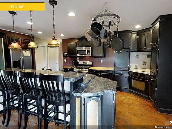 Chef's kitchen